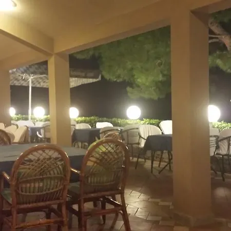 Baumgartner- Paradise Punta