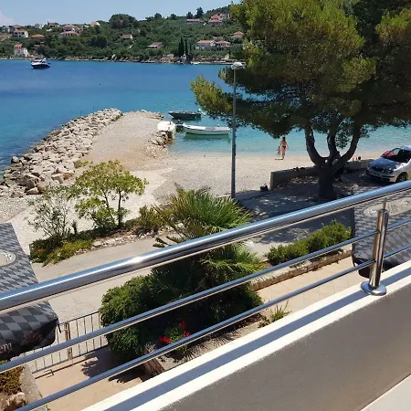 Baumgartner- Paradise Punta Apartment Solta Island