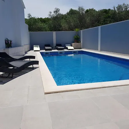 Baumgartner- Paradise Punta * Solta Island